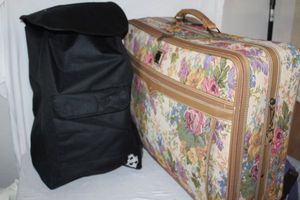 lot 50 image: Luggage