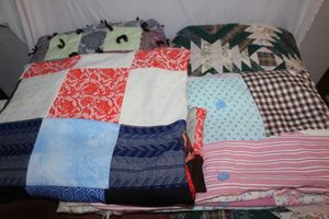lot 96 image: Quilts
