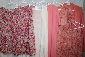 lot 187 image: Womens Plus Size Clothes Skirt and Blouses Sets,, Sweaters and Dress 16 and 1820