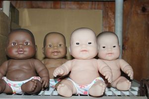 lot 140 image: Baby Dolls, (4)