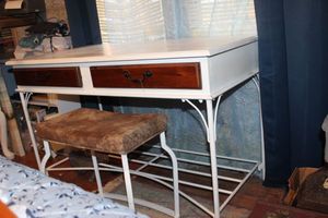 lot 269 image: White Painted Desk with Wooden Drawers, Comes with Stool, Desk top needs Touch up, Stool Could be recovered. Sturdy Pieces
