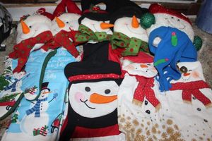 lot 296 image: Snowman Christmas Dcor, Door Knob Hangers, Towls and More
