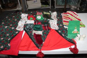 lot 303 image: Table clothes Mangle Dcor and Mini Stockings, Handtowels