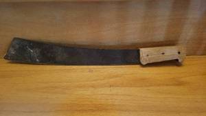 lot 115 image: Handmade Machete Measuring Approx. 18 Inches Total Length