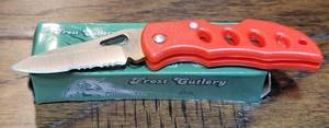 lot 83 image: Frost Cutlery Small 2.5 inch Blade Red Handle Knife