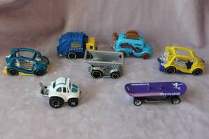 lot 36 image: Seven Hotwheels Toy Cars