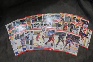 lot 56 image: 1990 Score Hockey Trading Card Lot