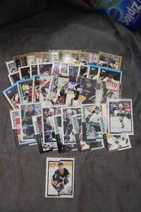 lot 110 image: Dallas Stars Hockey Trading Cards Lot with Rookie Cards