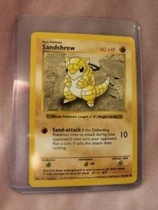 lot 33 image: Original 1999 Pokemon SHADOWLESS Sandshrew Number 62