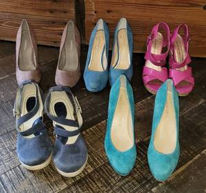lot 6 image: Five Pairs of Fabulous Womens Shoes Gently Worn