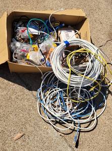 lot 90 image: Lot of Assorted Cables