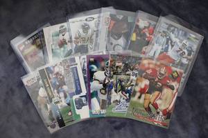 lot 182 image: Lot of Football Trading Cards