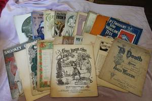 lot 233 image: Lot of 20 Vintage and Possibly Antique Sheet Music