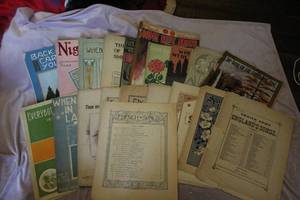 lot 234 image: Lot of 20 Vintage and Possibly Antique Sheet Music