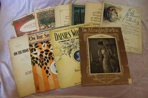 lot 253 image: Lot of 10 Antique Pieces of Sheet Music