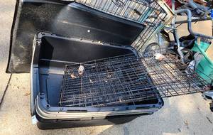lot 258 image: Lot of Various KennelPet Crates