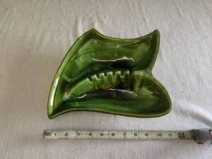 lot 36 image: Vintage ashtray - Maurice Calif. - RF 78