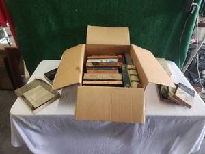 lot 70 image: Selection of vintage books