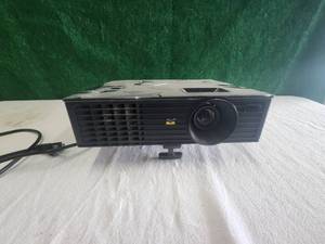 lot 88 image: View Sonic projector