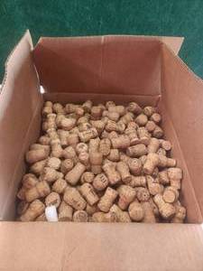 lot 121 image: Full box of corks