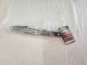lot 122 image: Full box of small food tongs