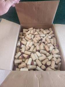 lot 123 image: Full box of corks