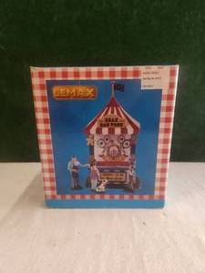 lot 157 image: Lemax village collection Bag toss