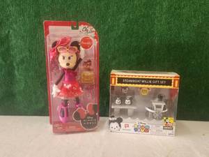 lot 217 image: Disney Minnie Mouse and Steamboat Willie gift set