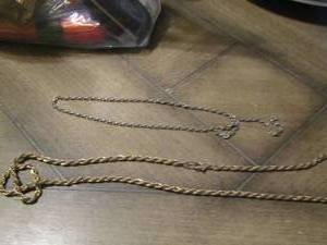 lot 362 image: 2 womens chains one silver in color and one gold in color