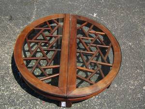 lot 7 image: 7 x 27 diameter Round dcor table with glass top very beautiful