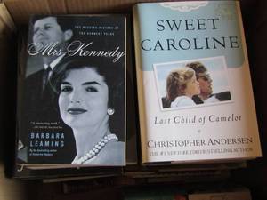 lot 22 image: book lot