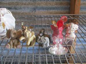 lot 27 image: lot of various dcor elephants