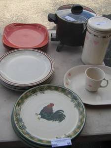 lot 95 image: various dinner plates, canister, mini crock pot, 1 coffee cup