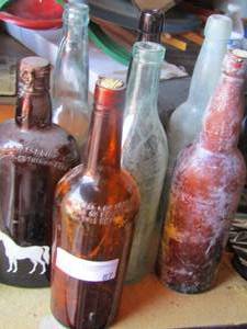 lot 87 image: vintage bottles qty 7