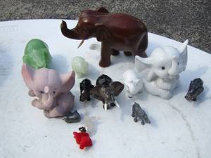 lot 114 image: small and tiny elephants