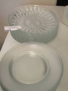 lot 191 image: 11 clear glass saucers 8 in,    9in clear glass crystal plates QTY 8