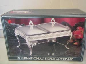 lot 199 image: International silver platted covered baker, STAND & DISH COVERS ONLY , (NO CASSEROLE DISHES)