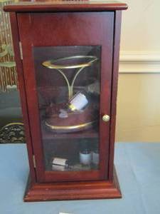 lot 208 image: essential oil station
