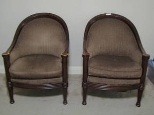 lot 228 image: Braud Moor armed chairs with high back very comfortable, no rips no tears  38 X 27
