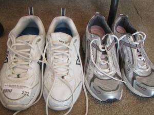 lot 232 image: 2 used pair of new balance tennis shoes both size 9 12