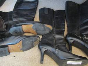 lot 233 image: womens knee high dress boot 1 has 1  heel other has 3 in heel all size 9 12