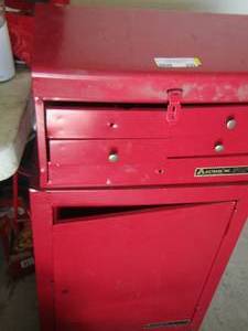 lot 250 image: RED TOOL BOX 5 drawer open top and bottom door for storage  small - does have dent on top
