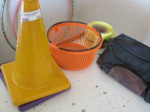lot 306 image: cones, bag, small basket