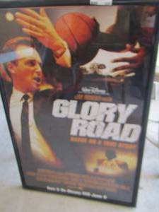 lot 326 image: MOVIE POSTER - GLORY ROAD poster framed 3725
