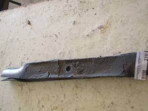 lot 310 image: used lawn mower blades
