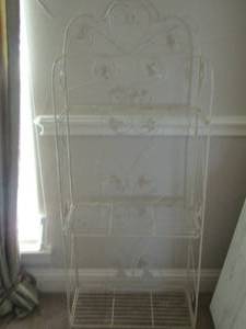lot 335 image: 3 tier white metal bathroom shelf