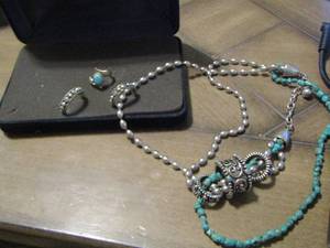 lot 173 image: Montana Silve smith jewelry set  - Womens necklace, earrings and ring with TURQUOISE design beautiful new piece