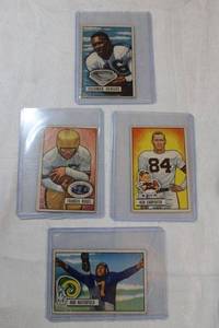 lot 20 image: Football Trading cards from 1951 series