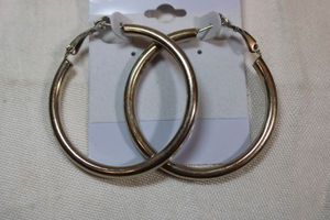 lot 59 image: Sterling Silver - 1-34 Hoop earrings marked 925