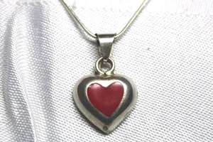 lot 97 image: Sterling Silver - Red heart pendant on rope chain necklace marked Mexico 925